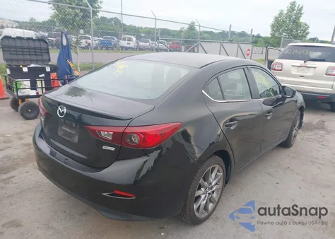 2018 Mazda 3 Touring z USA, uszkodzony, nr VIN 3MZBN1V37JM230620